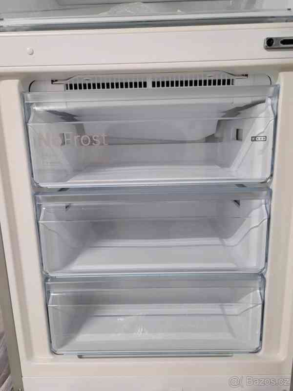 BOSCH lednice s mrazákem - foto 5