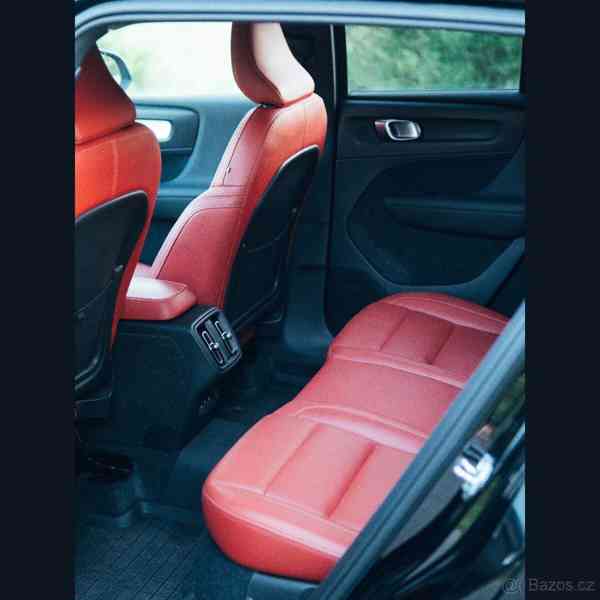 Volvo XC40 2,0   T5 AWD 2018 - foto 17