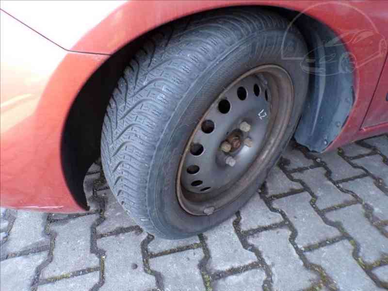 Nissan Note 1,4 i TAŽNÉ ZAŘÍZENÍ - foto 14