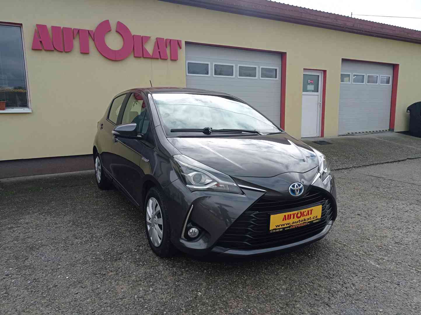 Toyota Yaris 1.5 Hybrid 74kW/1Maj/Kamera - foto 1