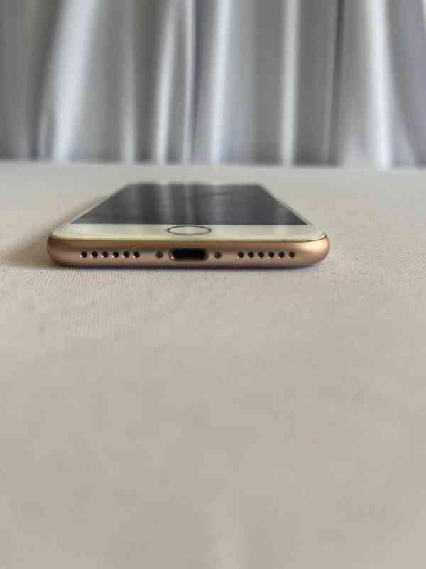 Apple iPhone 8 64GB Gold – funkční, iCloud OFF, nefunkční... - foto 5