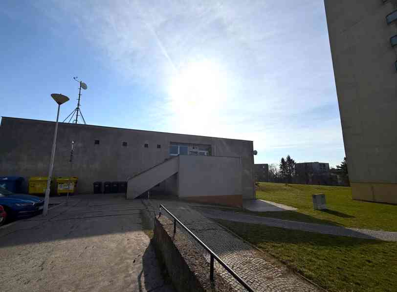 PODNÁJEM ÚTULNÉ KANCELÁŘE O CP CCA 18,57 M2 BRNO – LESNÁ - foto 14