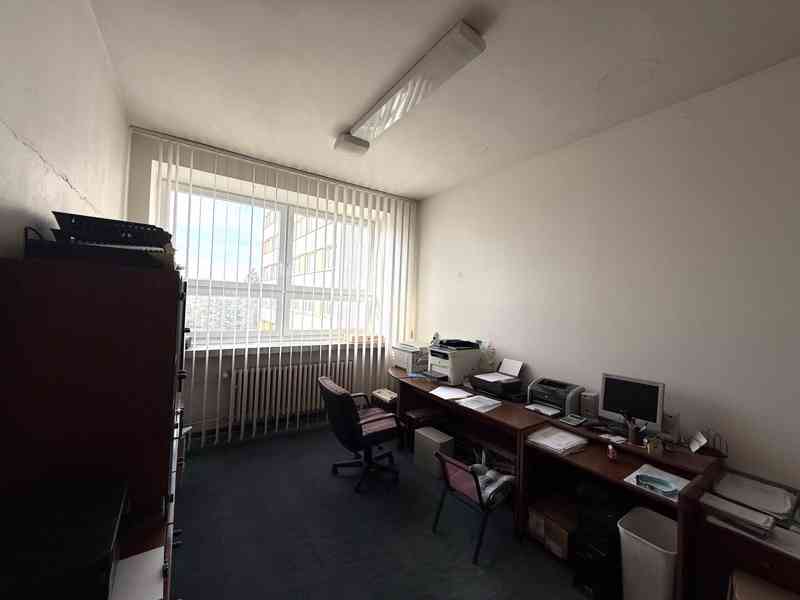 PODNÁJEM ÚTULNÉ KANCELÁŘE O CP CCA 18,57 M2 BRNO – LESNÁ - foto 4