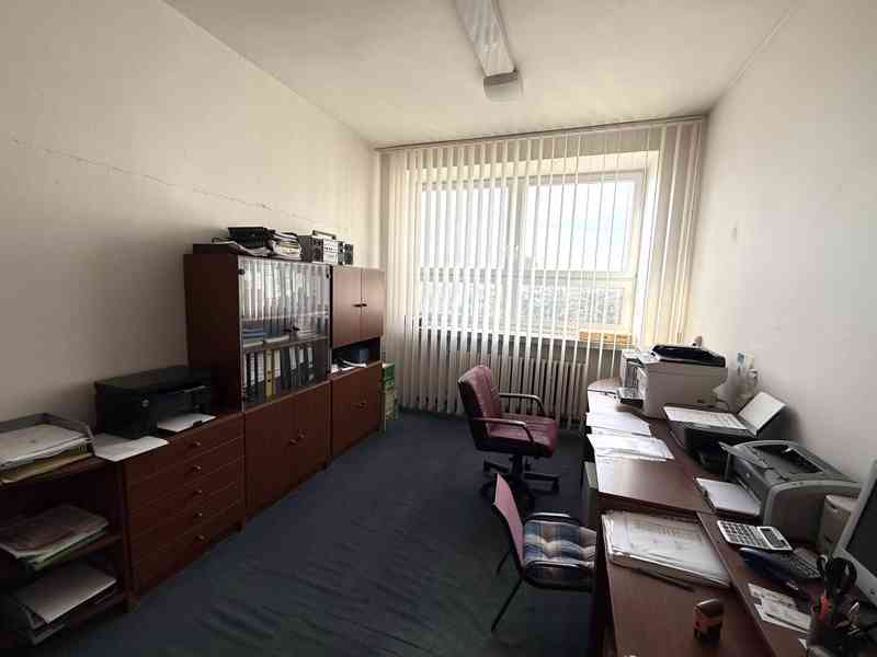 PODNÁJEM ÚTULNÉ KANCELÁŘE O CP CCA 18,57 M2 BRNO – LESNÁ - foto 3