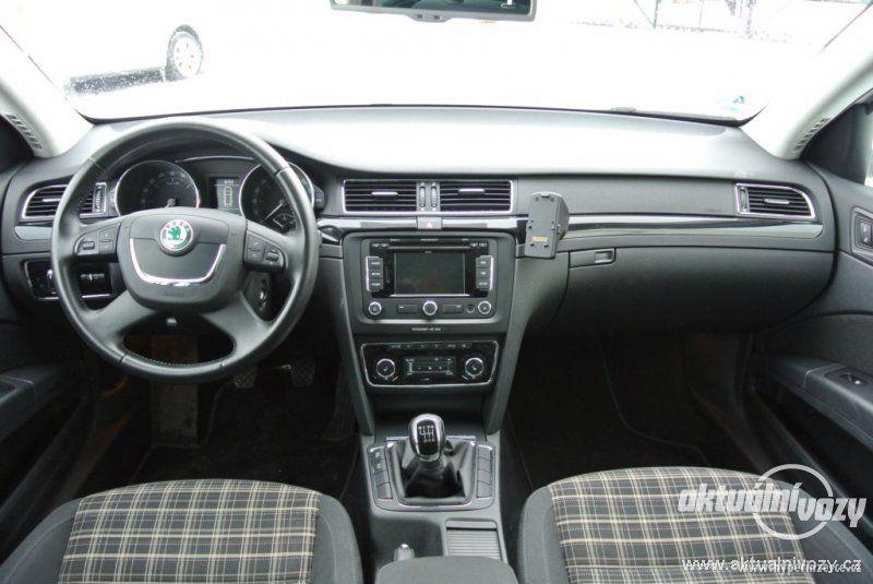Škoda Superb 2.0, nafta, vyrobeno 2012, navigace - foto 10