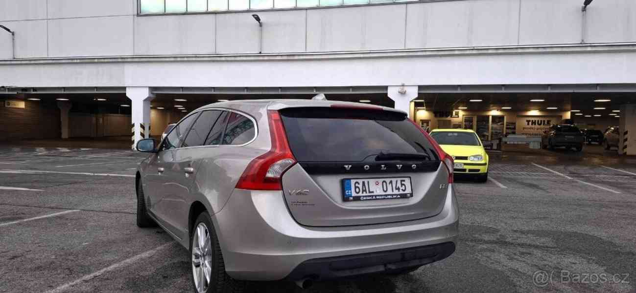 Volvo V60 1,6 - foto 10