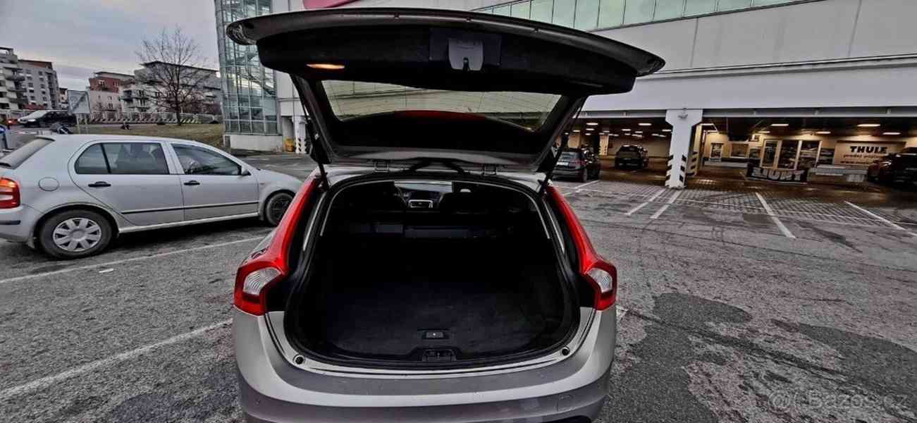 Volvo V60 1,6 - foto 9
