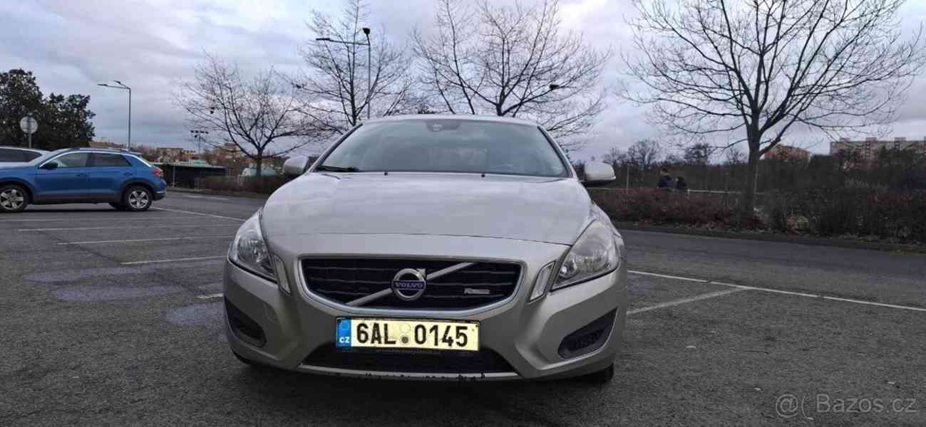 Volvo V60 1,6 - foto 2