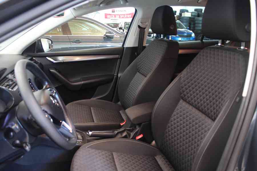 Škoda Octavia  2.0TDI DSG STYLE+ LED Navi Tažné 83000KM - foto 14