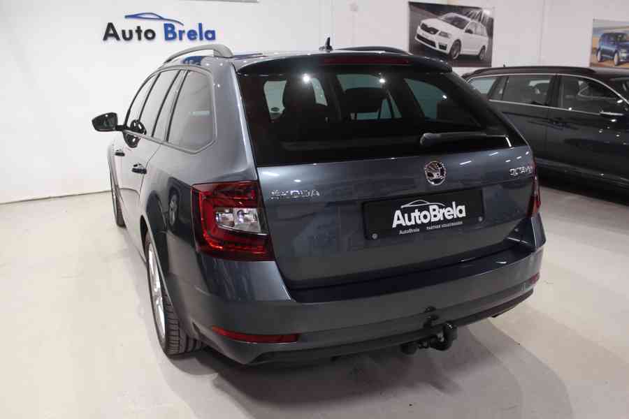 Škoda Octavia  2.0TDI DSG STYLE+ LED Navi Tažné 83000KM - foto 7