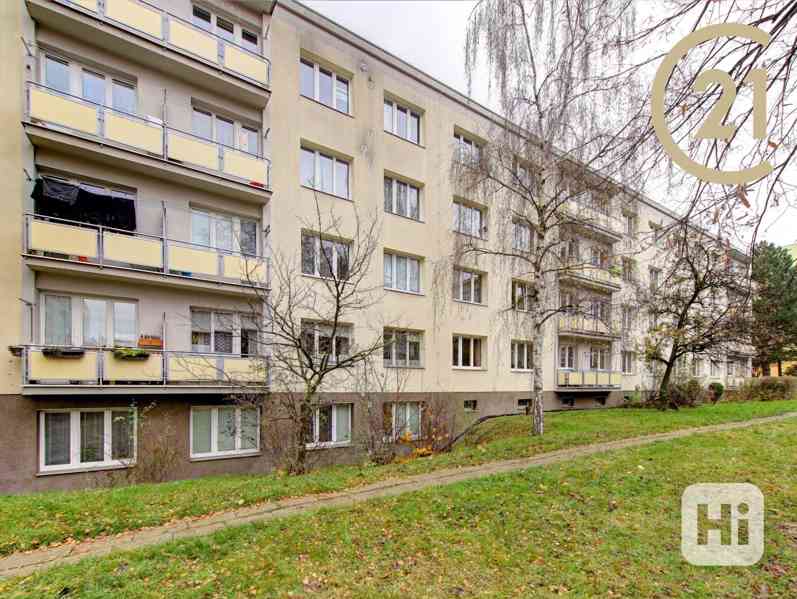 prodej bytu 3+1 s balkonem a dvěma sklepy, Šumperská ul., Letňany - foto 9