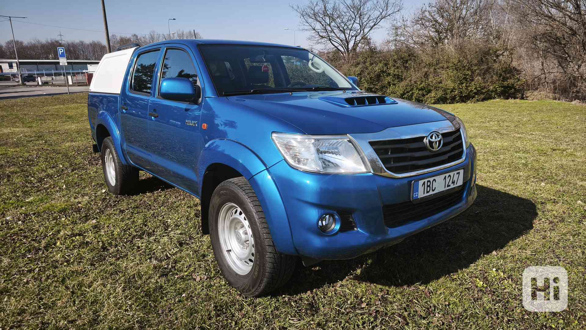 Toyota Hilux 2.5D 106 kW 4d DoubleCab 1. majitel ČR - foto 1