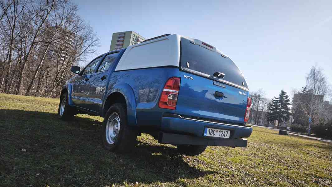 Toyota Hilux 2.5D 106 kW 4d DoubleCab 1. majitel ČR - foto 4