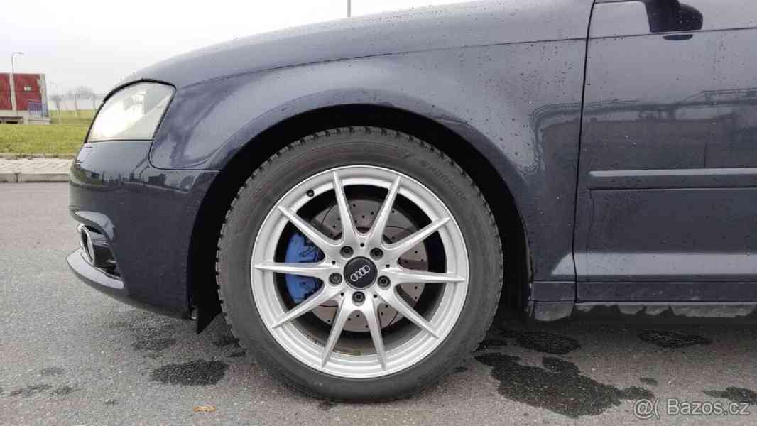 Audi A3 2,0   8P - foto 2