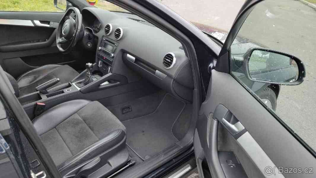 Audi A3 2,0   8P - foto 5