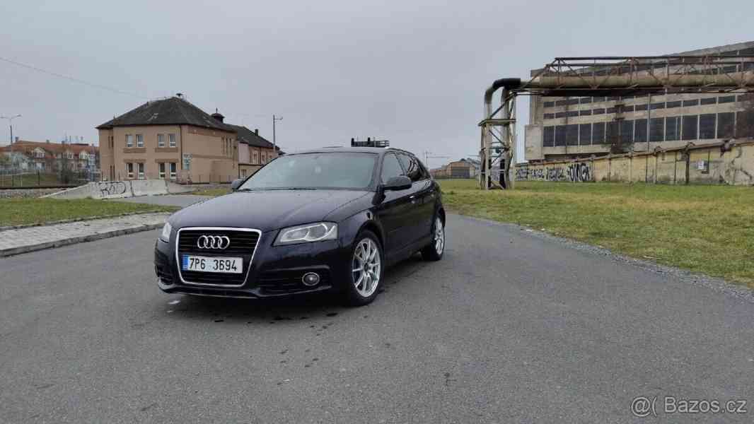 Audi A3 2,0   8P - foto 1