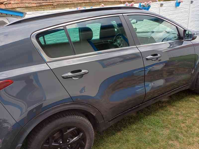 Kia Sportage, 1.6 CRDI 100 kW Black Edition - foto 8
