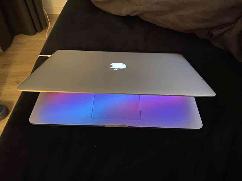 mackbook pro 15 retina i7, 16bg ram, 512 ssd - foto 3