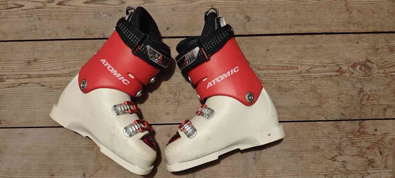 Lyžáky ATOMIC RACE TECH MP 250 - foto 4