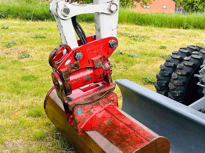 Kolové rypadlo Takeuchi TB295W 2PB (Možnost leasingu) - foto 8