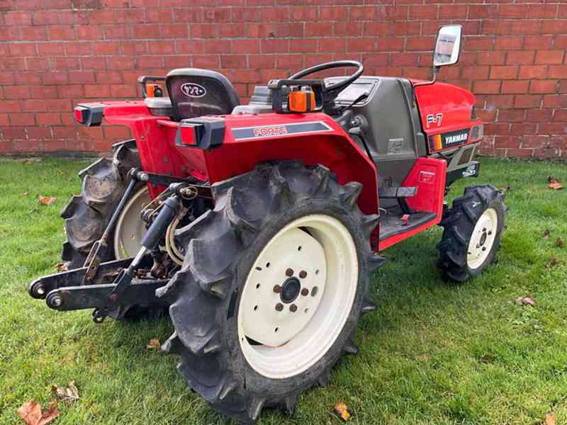 Traktor Yanmar F-7 Rok výroby 1992 - foto 3