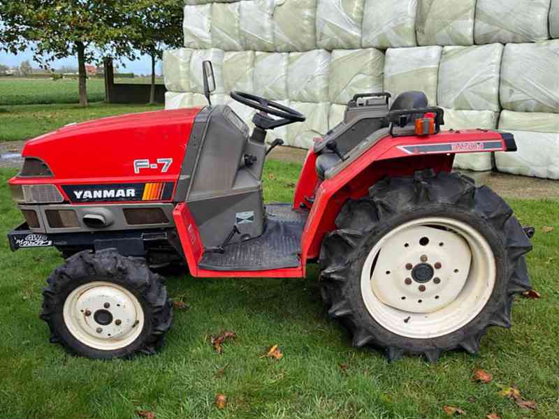 Traktor Yanmar F-7 Rok výroby 1992 - foto 4