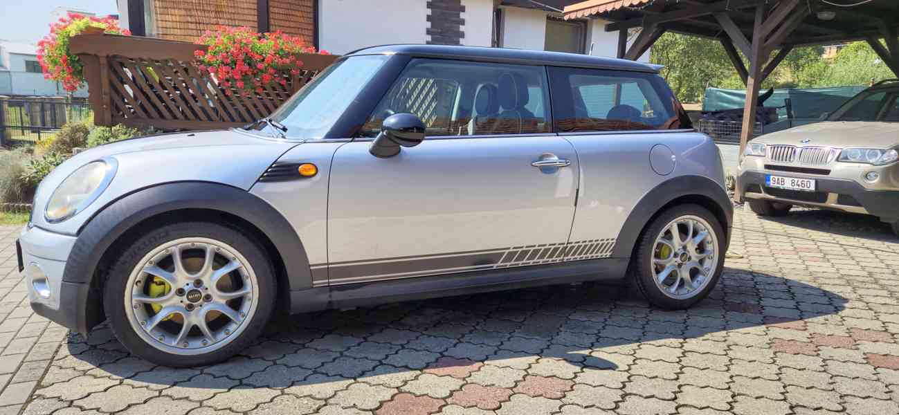 Mini Cooper 1.6D 80kW 2007 - foto 6