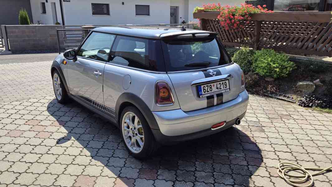 Mini Cooper 1.6D 80kW 2007 - foto 8