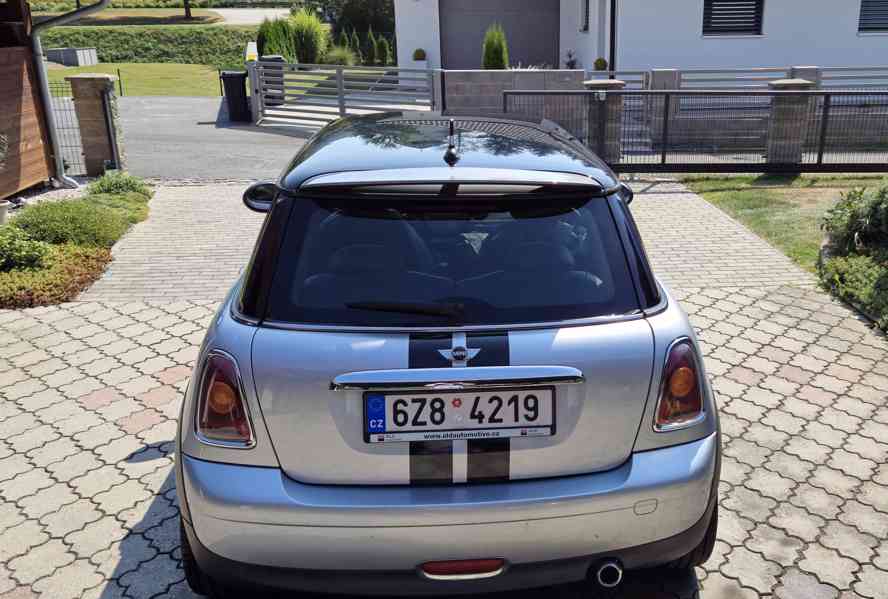 Mini Cooper 1.6D 80kW 2007 - foto 11