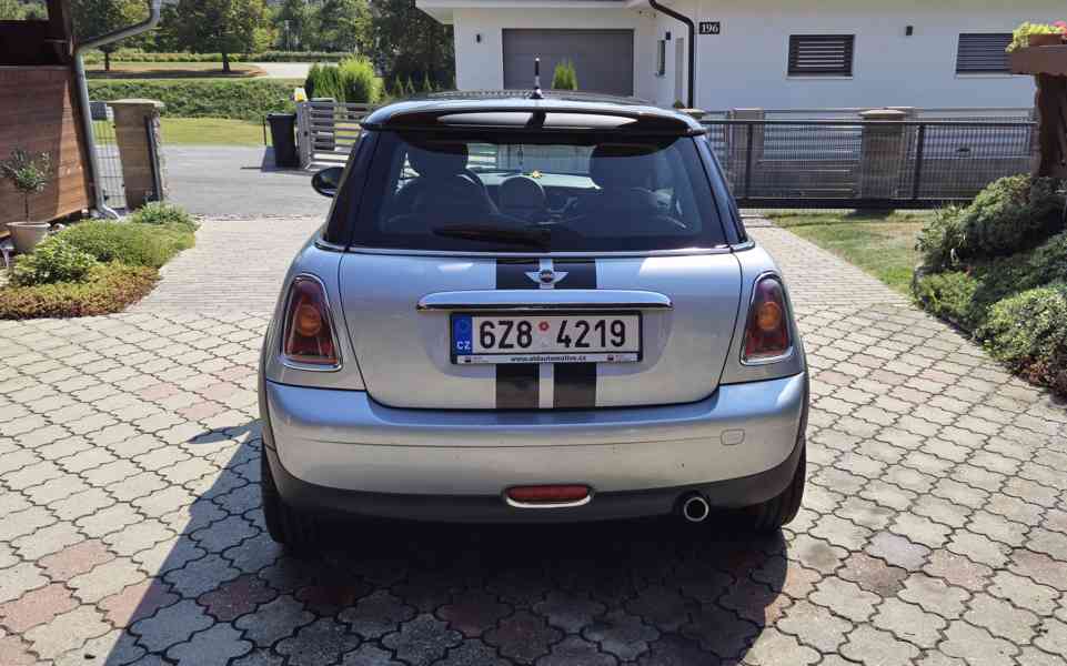 Mini Cooper 1.6D 80kW 2007 - foto 9