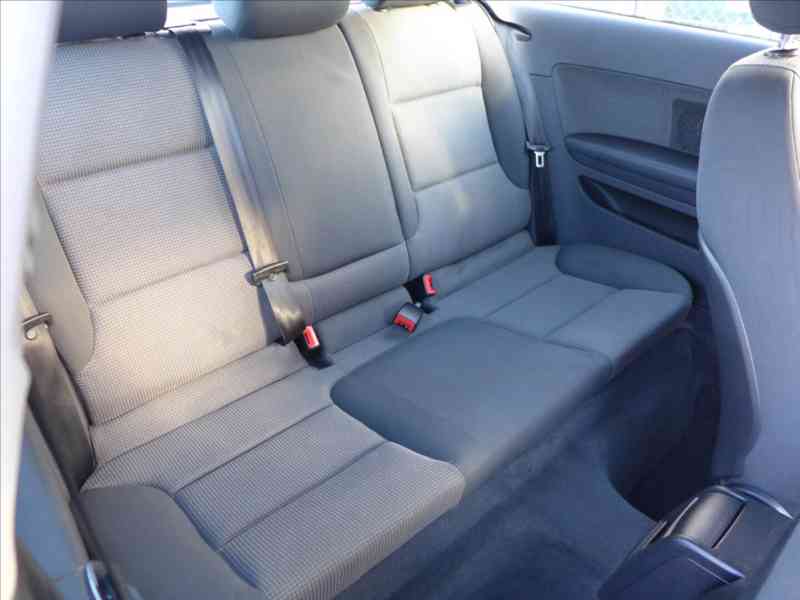 Audi A3 1,6 i - foto 9