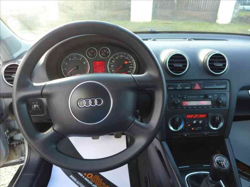 Audi A3 1,6 i - foto 7