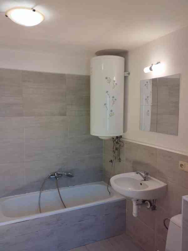 Pronájem , byt 3 + 1 v rodinném domě obec Zbraslavice - foto 14