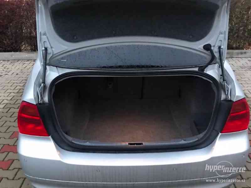 BMW 320D - foto 8