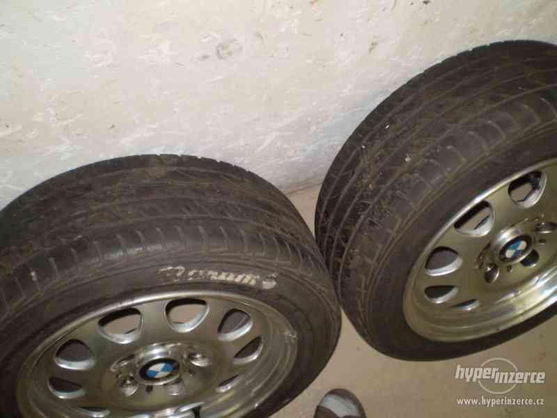 4x ALU kola BMW 15´´ s pneu 195/50 R15 - foto 4