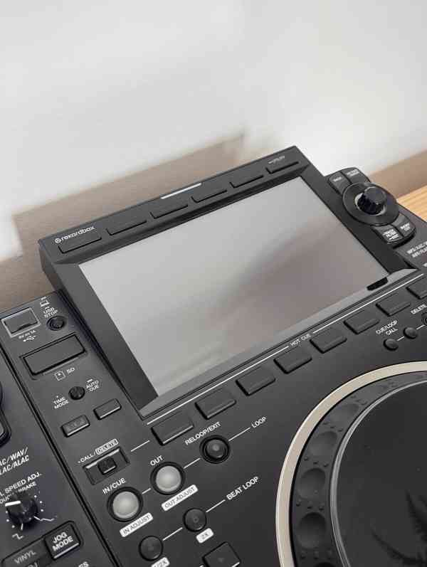 2 x DJ přehrávače Pioneer CDJ 3000 - ve výborném stavu - foto 3