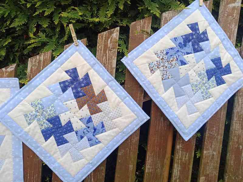 patchwork sada - povlak na polštář 2x, ubrus 1x - foto 3