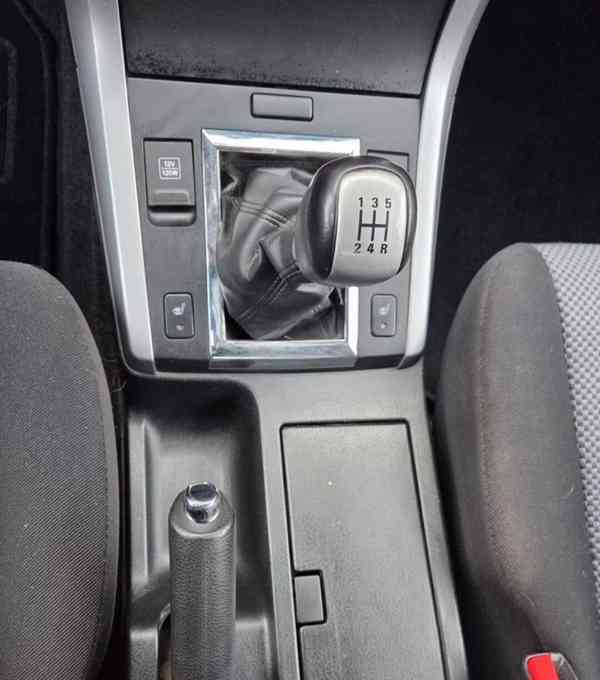 Suzuki Grand Vitara 1.6i Club benzín 78kw - foto 11