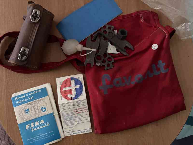 Kolo Favorit – původní stav, kompletní výbava - foto 5