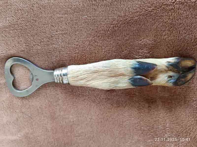 Prodám OTVÍRÁK NA LAHVE vyrobený ze SRNČÍHO BĚHU  - foto 3