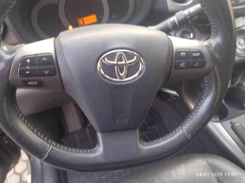 Toyota RAV4 2,2   D4D 4x4, MANUÁL, TAŽNÉ, 166tkm - foto 8