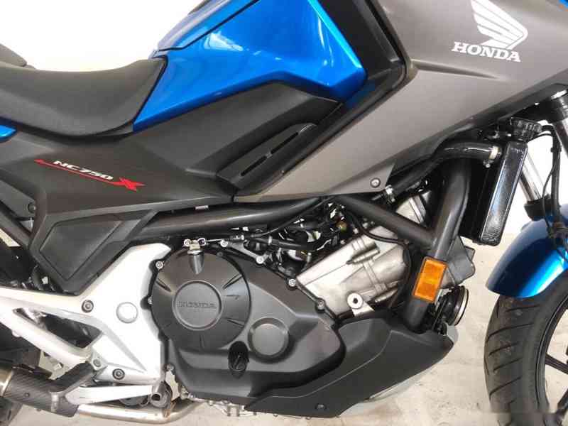 Honda NC 750X ABS - foto 15