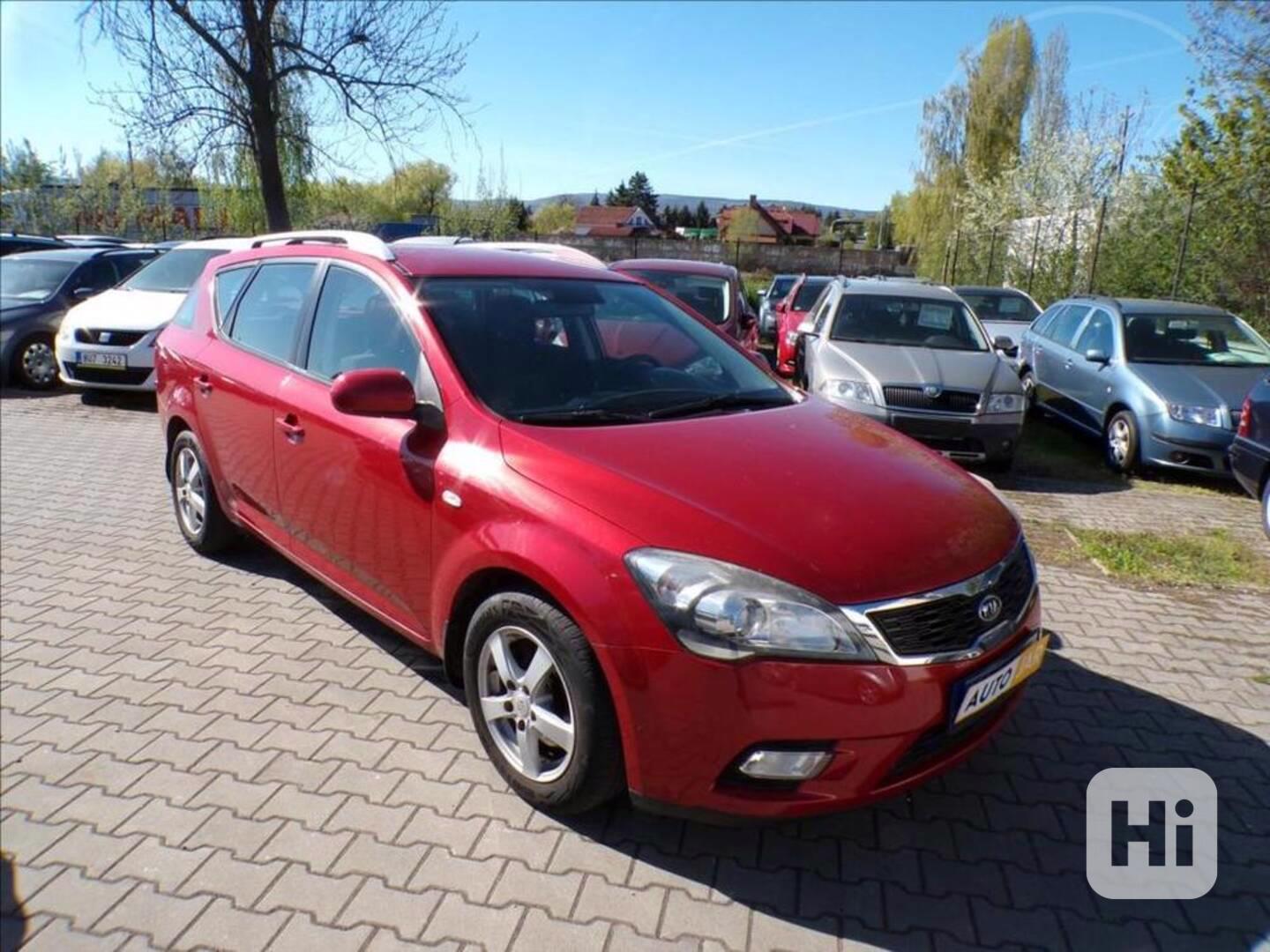 Kia Cee´d 1,4 16V-77KW - foto 1