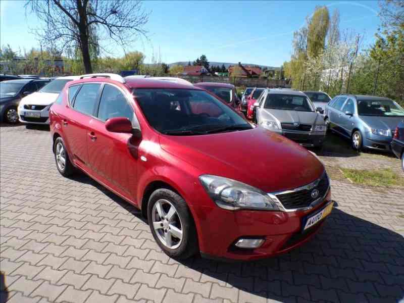 Kia Cee´d 1,4 16V-77KW - foto 1