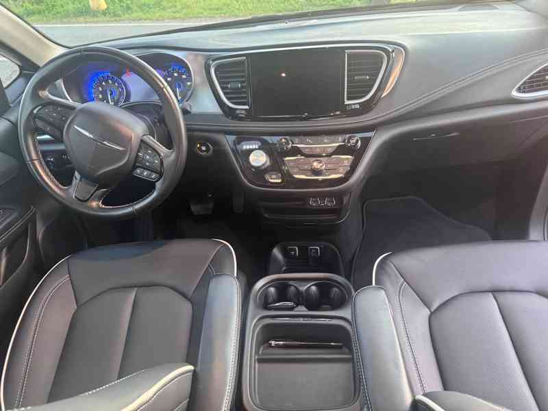 Chrysler Pacifica 3,6L RU Čočka S type 2021 - foto 13