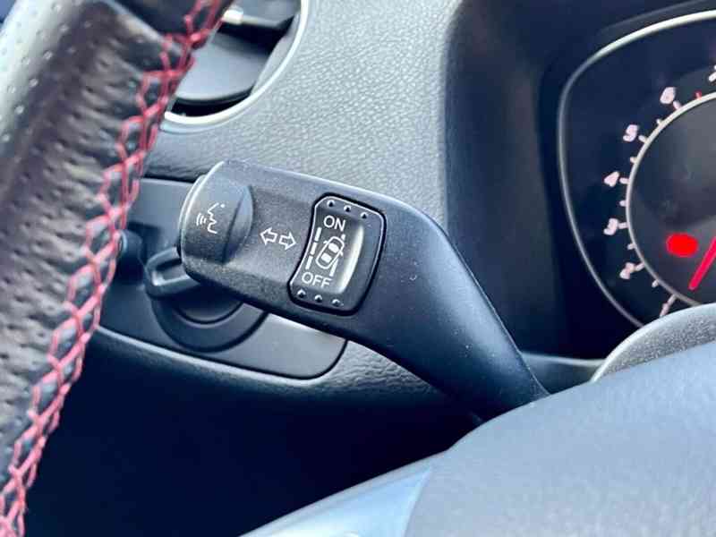 Ford Mondeo 2,0 SCTI   Titanium S benzín 149kw - foto 5