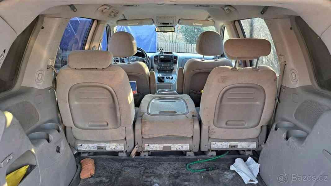 Kia Carnival 2,9 - foto 7