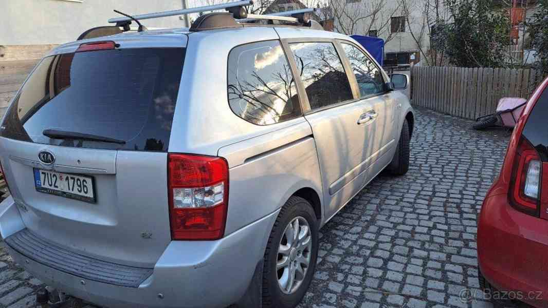 Kia Carnival 2,9 - foto 3