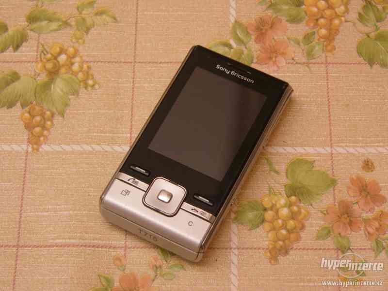 Sony Ericsson T715 - foto 1