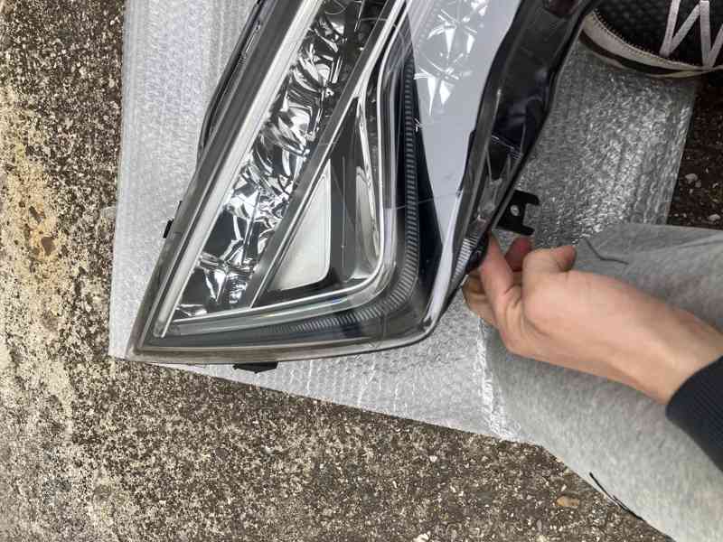 predni svetlo seat ateca pravy levy 16-20  fullled - foto 10